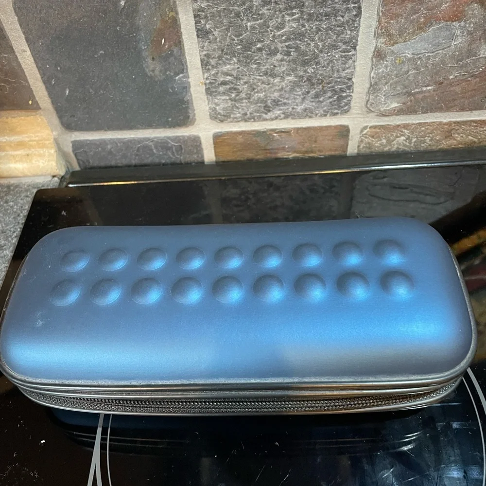 EUC Blue art/pencil storage case flexible foam case with zipper Great storage